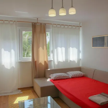Apartman Mirko Lägenhet *